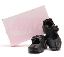 Buty do biegania Nike W Air Rift BR IB8881-001 czarne w stylu Tabi damskie, używany na sprzedaż  Wysyłka do Poland