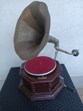 Antico grammofono epoca usato Antico grammofono epoca usato  Valenzano