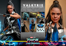 Hot toys valkyrie d'occasion  Expédié en Belgium