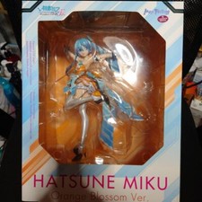 Figurine hatsune miku d'occasion  Expédié en France