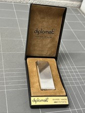 VINTAGE ISQUEIRO DIPLOMATA FEITO NA SUÍÇA ELETRÔNICO DÉCADA DE 1970 TABACO RETRÔ comprar usado  Enviando para Brazil