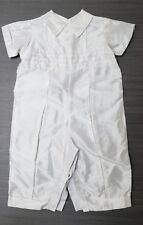 NOVO Macacão Little Things Mean A Lot Batizado Meninos 12m 100% Seda Bebê comprar usado  Enviando para Brazil
