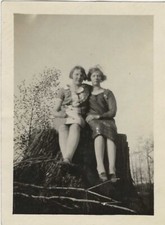 Two flapper women for sale  Riverside