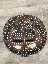 Masque africain peint. d'occasion  Livarot