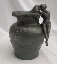Pichet vase etain d'occasion  Sainte-Suzanne