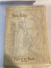 HOLY BIBLE LIGHT OF THE WORLD EDITION  Illustrated/Letter KJV(1954) Indexed, usado comprar usado  Enviando para Brazil