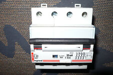 Disjoncteur differentiel tetra d'occasion  Barr