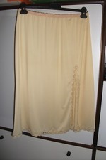 Sottogonna vintage tg. usato  Borgomanero