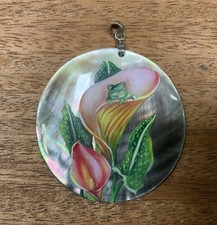 Joli pendentif nacre d'occasion  Suresnes