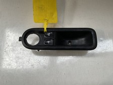 Pulsantiera anteriore sinistra usato Pulsantiera anteriore sinistra usato  Italia