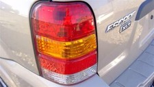 Conjunto de lanterna traseira esquerda usado serve: 2007 Ford Escape esquerda grau A comprar usado  Enviando para Brazil