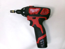 Chave de fenda Milwaukee M12, 48-11- 2401-hex 1/4" sem bateria - como está! comprar usado  Enviando para Brazil