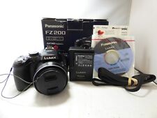 Panasonic FZ200 12.1MP com caixa original. A contagem do obturador é de 2,5K. funciona muito bem. comprar usado Panasonic FZ200 12.1MP com caixa original. A contagem do obturador é de 2,5K. funciona muito bem. comprar usado  Enviando para Brazil