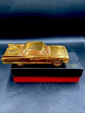 Isqueiro de mesa 1950s Shields 5th Avenue dourado carro mesa colecionável com caixa original comprar usado Isqueiro de mesa 1950s Shields 5th Avenue dourado carro mesa colecionável com caixa original comprar usado  Enviando para Brazil