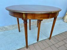 Elegante tavolo ovale usato  Vistrorio