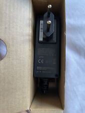 Alimentatore stabilizzato 12v usato  Italia