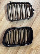 Grille calandre capot d'occasion  Génissac