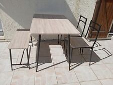 Ensemble table chaises d'occasion  Brigueuil