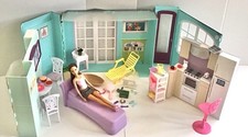 2007 Mattel Barbie My House casa de bonecas com acessórios para móveis e boneca Teresa comprar usado  Enviando para Brazil