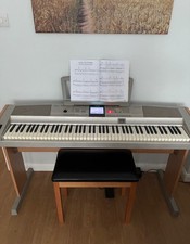 Yamaha dgx 505 for sale  CAMBERLEY