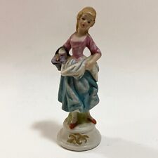 Statuetta damigella fanciulla usato  Nocera Inferiore