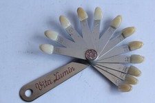 Nuancier dentaire vita d'occasion  Seyssel