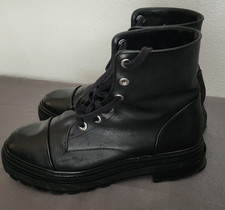 Bota de combate Schutz Maylova couro 8.5 couro preto tornozelo tamanho 10B em excelente estado usado comprar usado  Enviando para Brazil