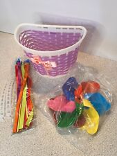 Cesta de bicicleta, tecido de plástico roxo/branco. Com alça flâmulas e girador de vento., usado comprar usado  Enviando para Brazil