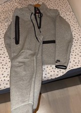 Nike tech fleece d'occasion  Savigny-le-Temple