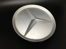 Mercedes 75mm borchia usato  Aosta