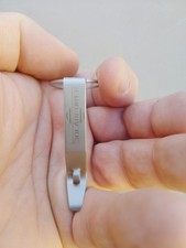 Clip tascabile solarforce usato Clip tascabile solarforce usato  Spedire a Italy