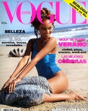 Vogue magazine spain usato  Roma