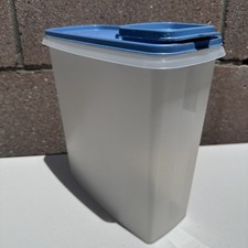 Tupperware large cereal for sale  San Pedro