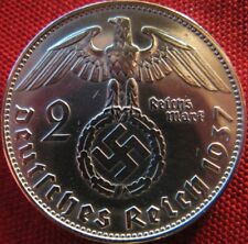 Alemanha 2 Reichsmark 1937-PRATA Moeda III Reich-ÁGUIA-SUÁSTICA-SEGUNDA GUERRA MUNDIAL-VINTAGE-RARO comprar usado Alemanha 2 Reichsmark 1937-PRATA Moeda III Reich-ÁGUIA-SUÁSTICA-SEGUNDA GUERRA MUNDIAL-VINTAGE-RARO comprar usado  Enviando para Brazil
