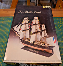 Maquette belle poule d'occasion  Elne