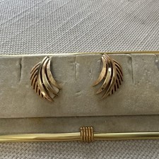 Orecchini trifari vintage usato  Roma