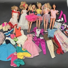 Usado, Lote de bonecas Barbie vintage anos 80 e 90 com roupas sapatos acessórios astronauta Kira TLC comprar usado Usado, Lote de bonecas Barbie vintage anos 80 e 90 com roupas sapatos acessórios astronauta Kira TLC comprar usado  Enviando para Brazil