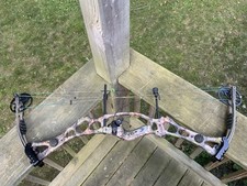 Hoyt vectrix 60lbs for sale  Hart