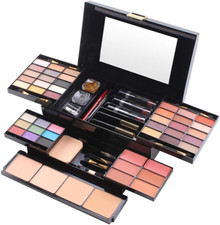 Cosmetics tavolozza trucco usato  Roma