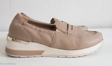 Beigefarbene loafer slipper gebraucht kaufen  Berlin