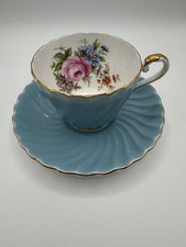 Xícara de chá e pires azul francês redemoinho Aynsley acabamento dourado buquê floral rosa 1930 comprar usado  Enviando para Brazil