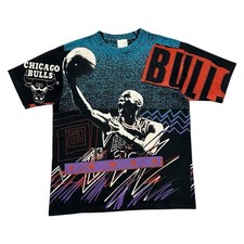 Usado, Camiseta AOP vintage anos 90 NBA CHICAGO BULLS MICHAEL JORDAN MAGIC JOHNSON TAMANHO XL comprar usado  Enviando para Brazil