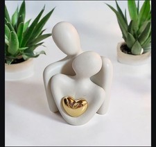 Statua innamorati soprammobile usato  Castelfiorentino