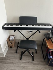 Yamaha piano keyboard for sale  Spring