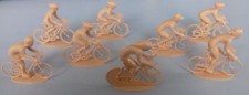 Lot figurines cyclistes d'occasion Lot figurines cyclistes d'occasion  Pogny