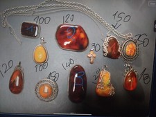 Bracciali spille ciondoli usato Bracciali spille ciondoli usato  Potenza