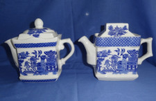 Pair willow pattern for sale  BURNHAM-ON-SEA