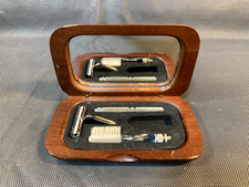 Ancienne petite trousse d'occasion  La Côte-Saint-André