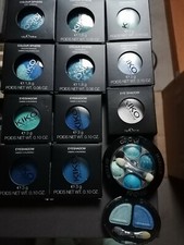 Lotto ombretti azzurri usato  San Giovanni in Persiceto
