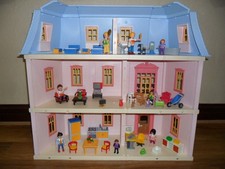 Playmobil large mansion for sale Playmobil large mansion for sale  CHELMSFORD